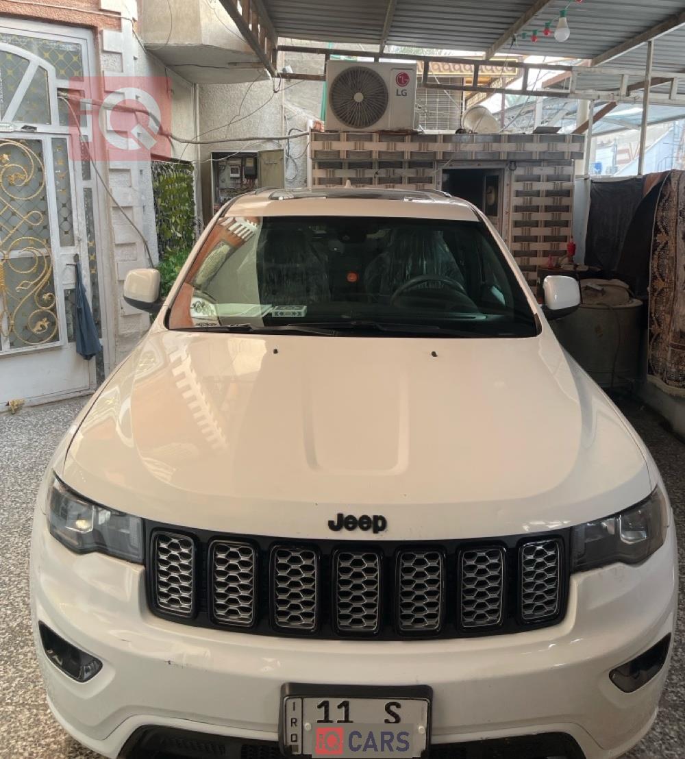 جيب جراند شيروكي